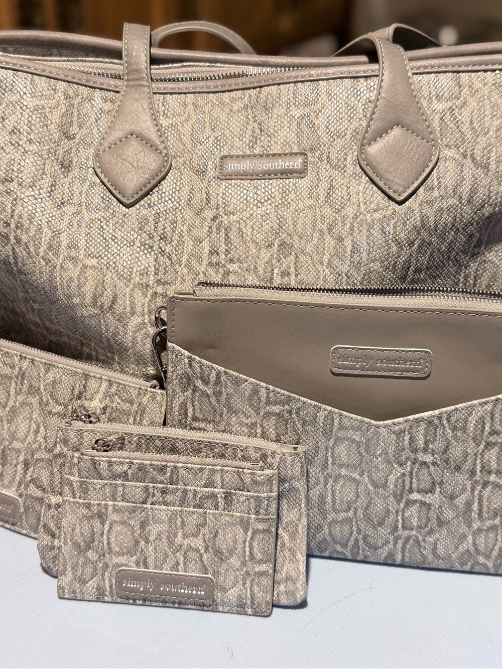 Simply Southern Tote Bag Set Gray Snake Print Wallet Wristlet